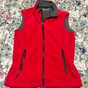 REI red fleece vest